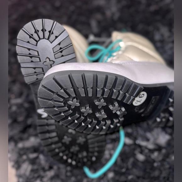 Timberland 6 inch puffer boots in light grey nubuck leather NWT - Picture 12 of 13